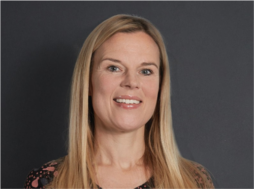 Julie Bak.png
